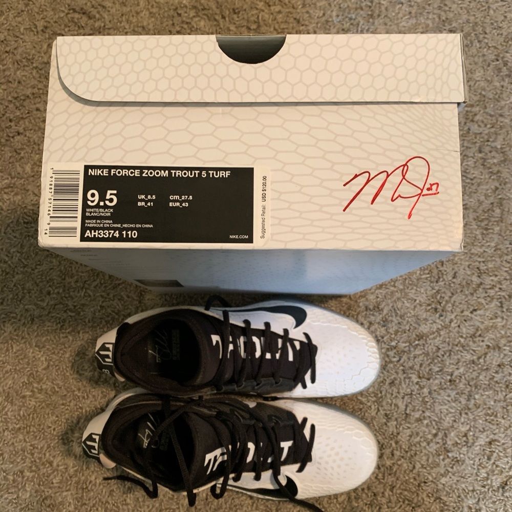Nike Force Zoom Trout 5 Baseball Turf Shoe